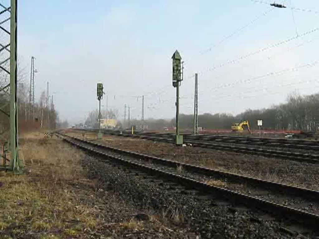 2x BR 152 in Doppeltraktion mit BR 155 im Schlepp mit GZ durch Eschwege West in Fahrtrichtung Sden. 03.03.2009.