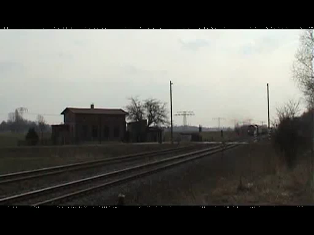 3 mal Kohlependel mit 2 x Class 66 der Heavy Haul Power mit dem Kohlependel Profen - Chemnitz / Kchwald 3/2010 zwischen Pegau und Profen und bei Grodalzig 