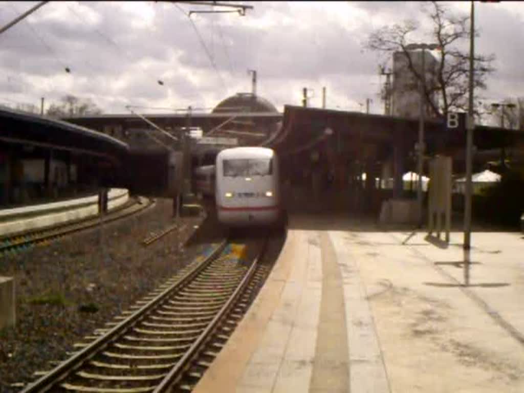 402 043  Bautzen  steht abfahrbereit in Kln-Messe/Deutz(tief) als ICE aus Kln/Bonn-Flughafen nach Berlin-Ostbahnhof. 29.03.08