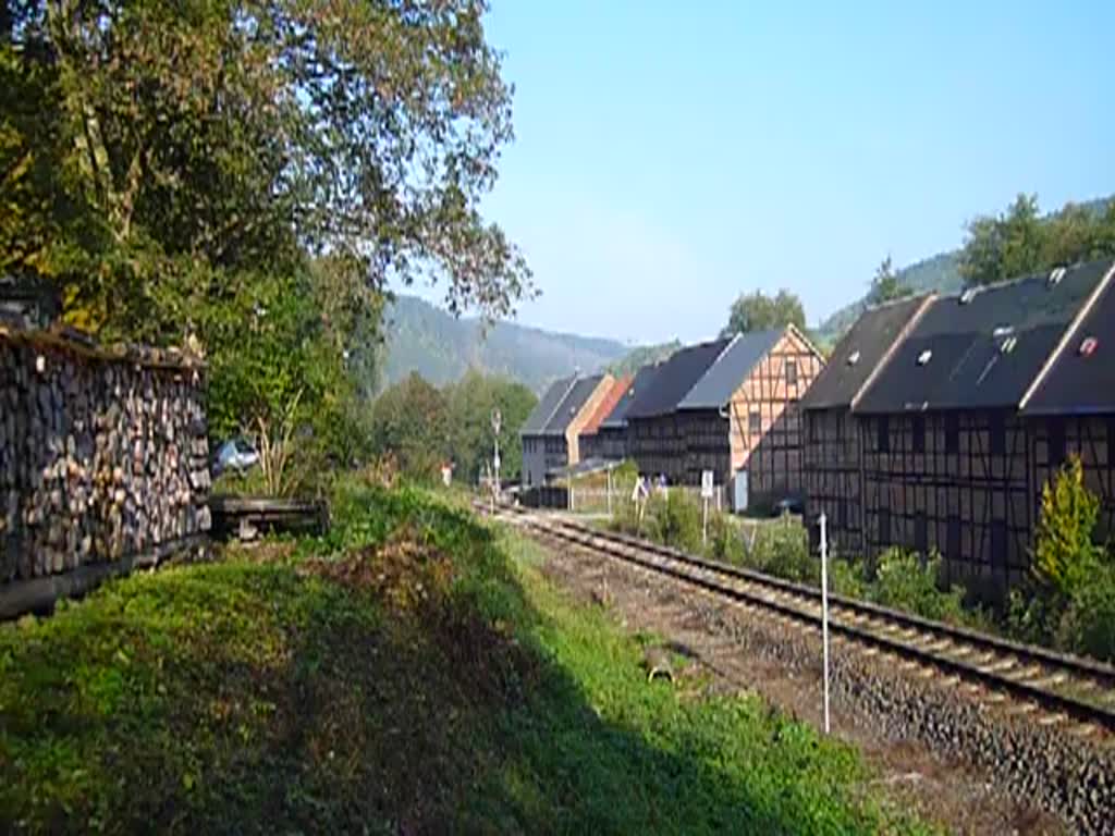 41 1144-9 mit dem Sormitztal-Express zu sehen am 05.10.14 in Leutenberg.