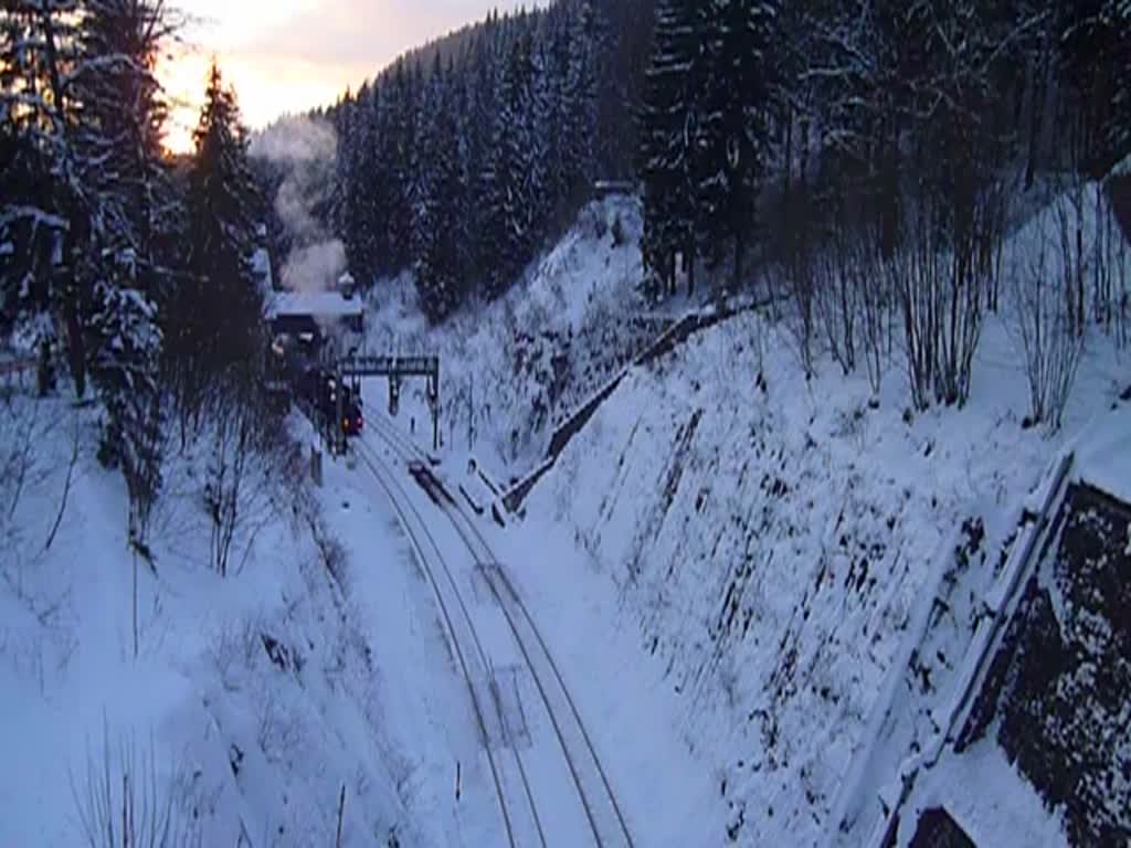 41 1144-9 zu sehen mit dem Rodelblitz am 07.02.15 bei der Ausfahrt in Oberhof. 