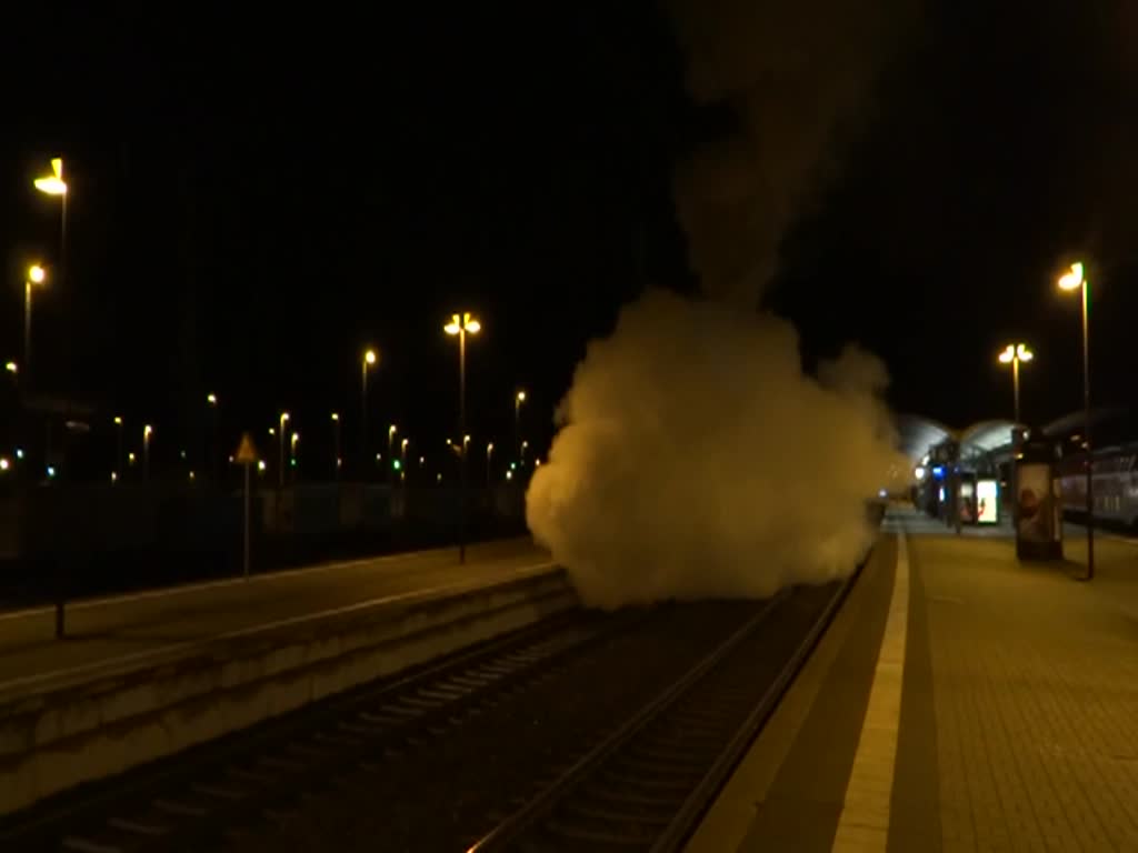 41 1144 zusehen am 30.11.13 mit dem Wartburg Express nach der Rückankunft in Saalfeld/Saale. Hier die leere Rückfahrt nach Eisenach.