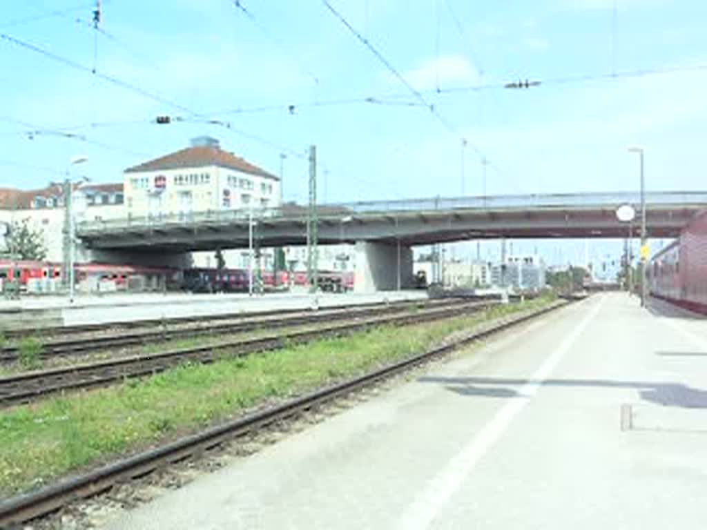 601 und 603 durchfahren Regensburg ost mit ein langen Zementzug. 09.05.09