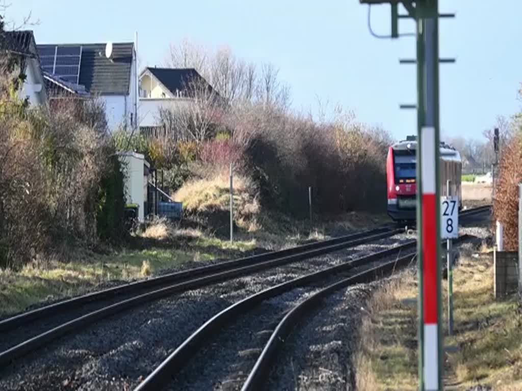 620 019 S23 Voreifelbahn, Euskirchen - Bonn bei der Einfahrt Bf Odendorf - 13.12.2023