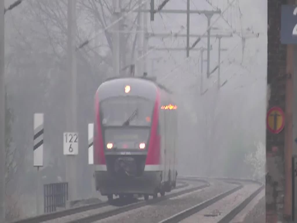 642 555-7 von der Erzgebirgsbahn durchfährt am 05.04.2014 den Hp Oberrothenbach in Richtung Zwickau.