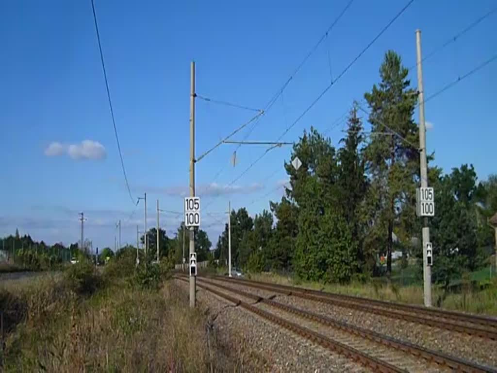 742 454-2 hier am 30.09.15 mit einer Übergabe in Tršnice. 