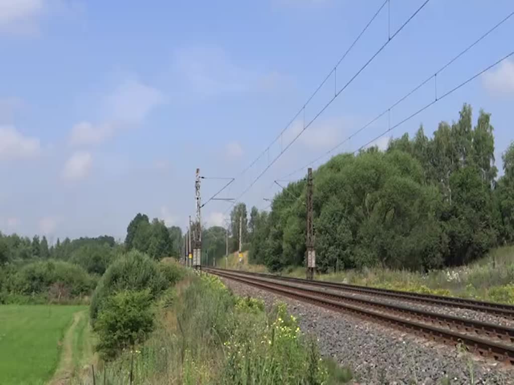 753 722-8 mit einem Kesselzug am 22.07.16 in Chotikov. 