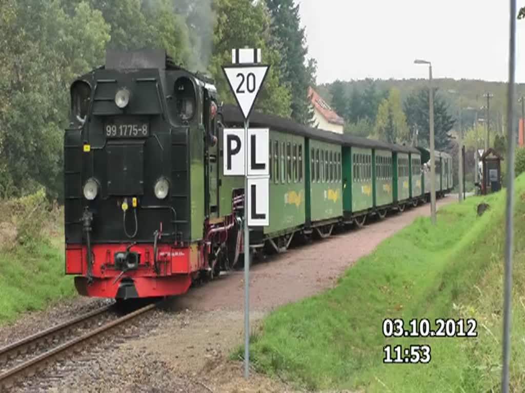 99 1775 - 8 fhrt mit krftigen Auspuffschlgen nach kurzem Halt in Brnsdorf um 11:53 Uhr am 03.10.2012 an.