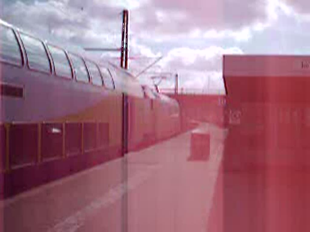 Abfahrt des ME 80946 in Hamburg Harburg am 10.03.2007. Dieser Zug fuhr von Uelzen nach Hamburg Hauptbahnhof ber Bad Bevensen, Lneburg,... .