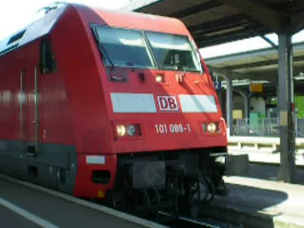 Abfahrt von IC 2004 richtung Emden; jedoch fhrt der Zug erst 20 sek. nach beendigung der Ansage!!! ...brigens: das rauschen kurz vor Abfahrt des Zuges wurde durch einen vorbeifahrenden Gterzug verursacht!!!  Offenburg, 22.06.08
