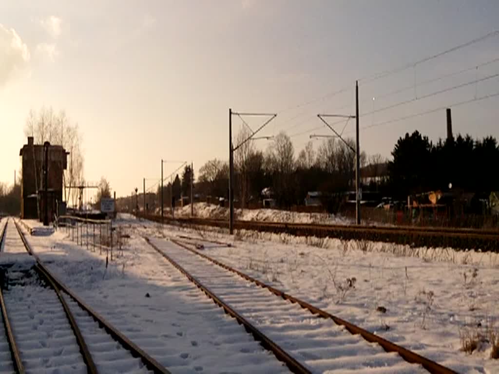 Abschiedsfahrt von 52 8080-5 von Lbau nach Chemnitz, hier auf der Rckfahrt nach Lbau bei der Vorbeifahrt in Chemnitz-Hilbersdorf. 02.03.2013