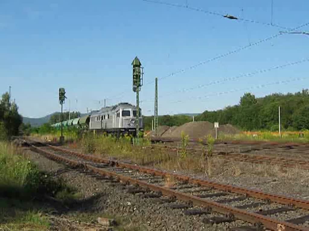 Am 05.08.2009 brachte W232.03 der ITL Schotter fr die neue Strecke zum Eschweger Stadtbahnhof in 44 Wagen! Nach getaner Arbeit am Abend machte sie sich dann wieder auf dem Heimweg. Hier das Ausfahrtsvideo.