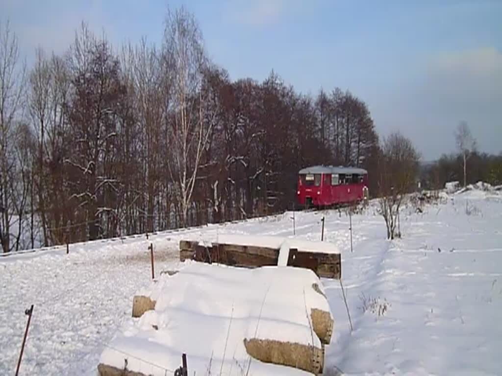 Am 26.01.13 war die Wiesentatalbahn 171 056-5 unterwegs. Hier bei der Einfahrt in Schleiz.