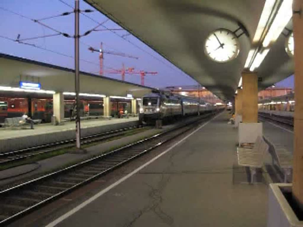 Am 31.8.2009 verlie die neue Sonderlok  Joseph Haydn  der Raaberbahn den Westbahnhof in Wien mit dem EC969  Franz Lehar  Richtung Budapest keleti.