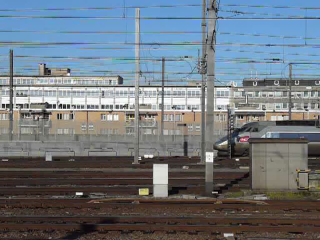 Am Morgen des 14.02.09 verlsst ein TGV den Bahnhof Bruxelles Midi
in Richtung Nice.
