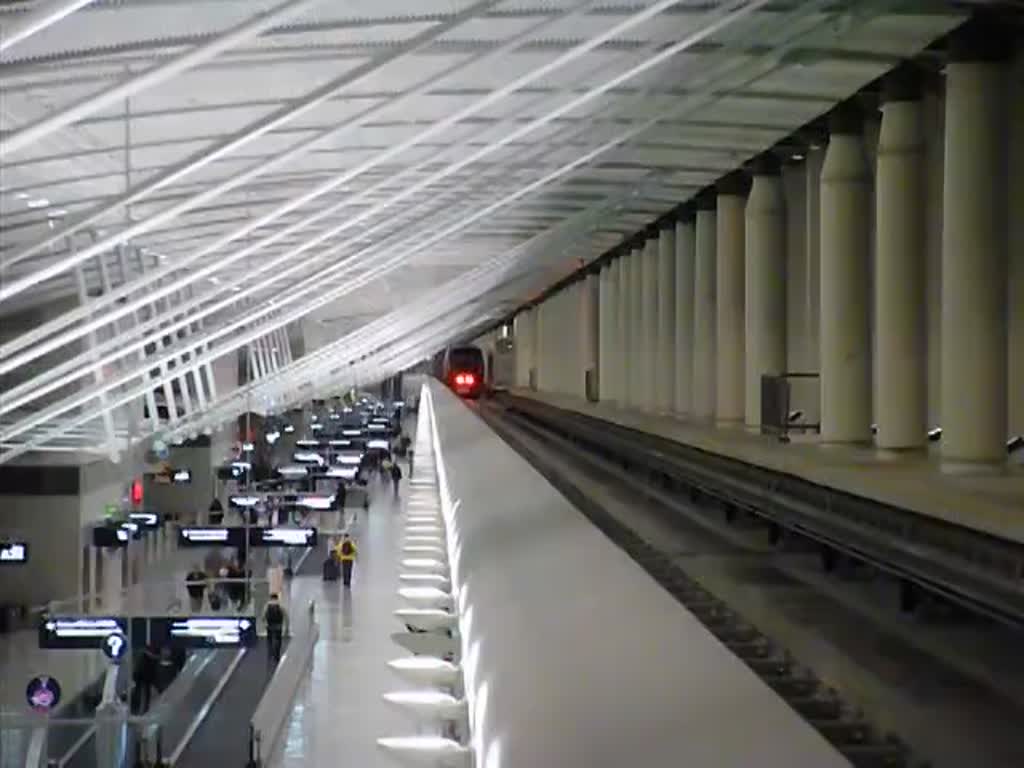 Ankommende Express Tram im Detroit Airport, 3.12.2010