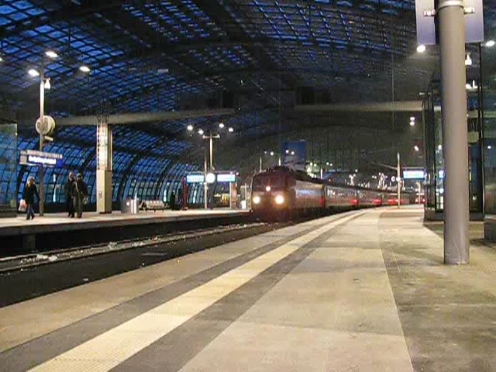 Ausfahrt von 120 159-9  Mrklin  mit einem IC Richtung Amsterdam Schiphol am 16.01.