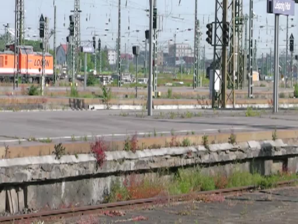 Ausfahrt BR 03 1010 mit der Plagwitzer 52er am Ende in Leipziger Hauptbahnhof, 08.06.2014.