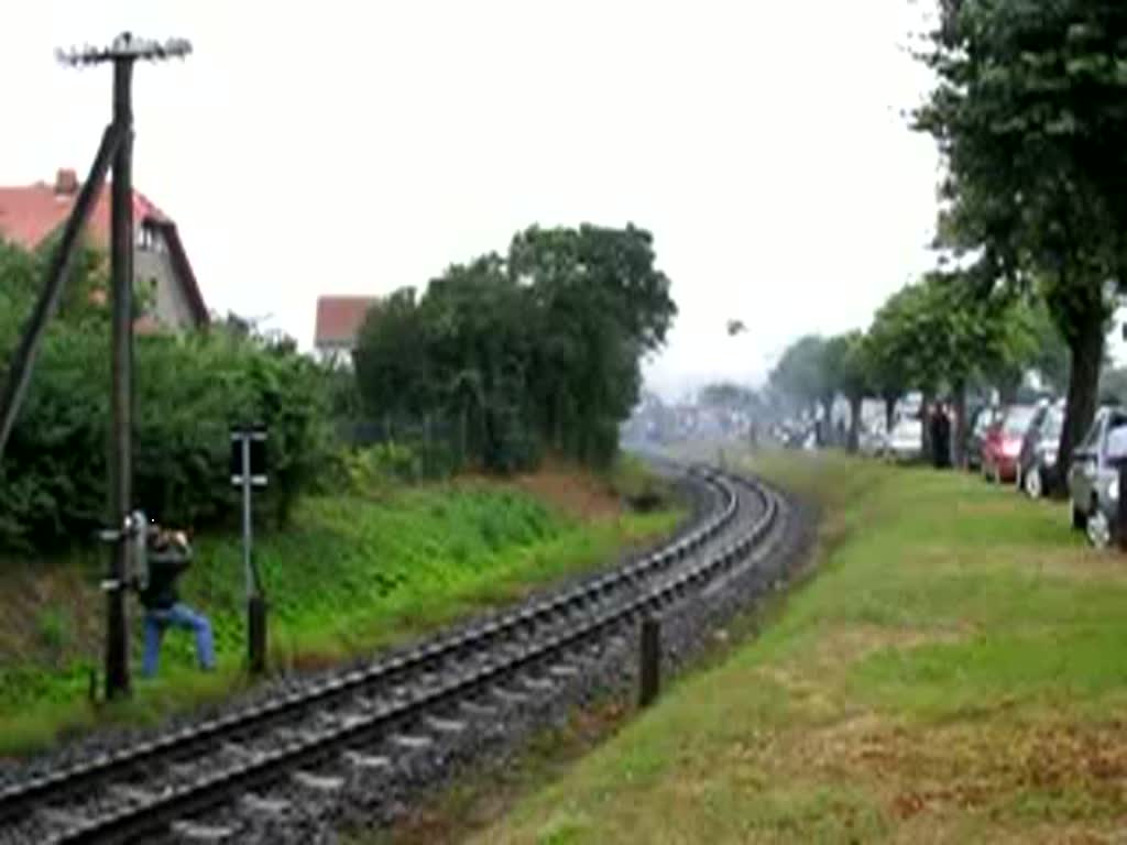 Ausfahrt des Sonderzuges mit der neuen MOLLI-Dampflok BR 99 2324-4 aus Khlungsborn/West zur kulturellen Veranstaltung nach Bad Doberan; Khlungsborn/West 10.07.2009