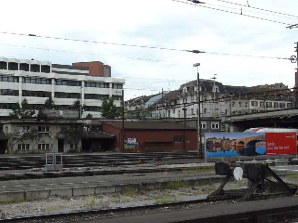 Ausfahrt eines ICN aus dem Bahnhof von Basel SBB am 04.08.08.