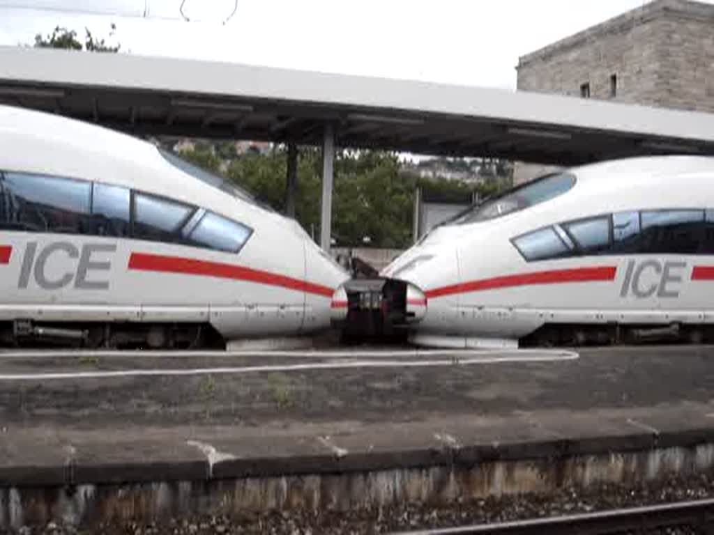 Ausfahrt zweier ICE-3 Triebzge aus dem Bahnhof Stuttgart Hbf. Aufgenommen am 3.Juli 2007. Dieser Zug fuhr nach Mnchen Hbf, nchsert Halt:
Ulm Hbf.