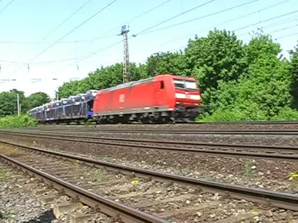 Baureihe 185 073-4 befrderte am 14 Mai 2008 einen gemischten Gterzug aus Richtung Erlangen kommend nach Sden. Die Aufnahme entstand kurz vor dem Bahnhof Frth (Bayern)