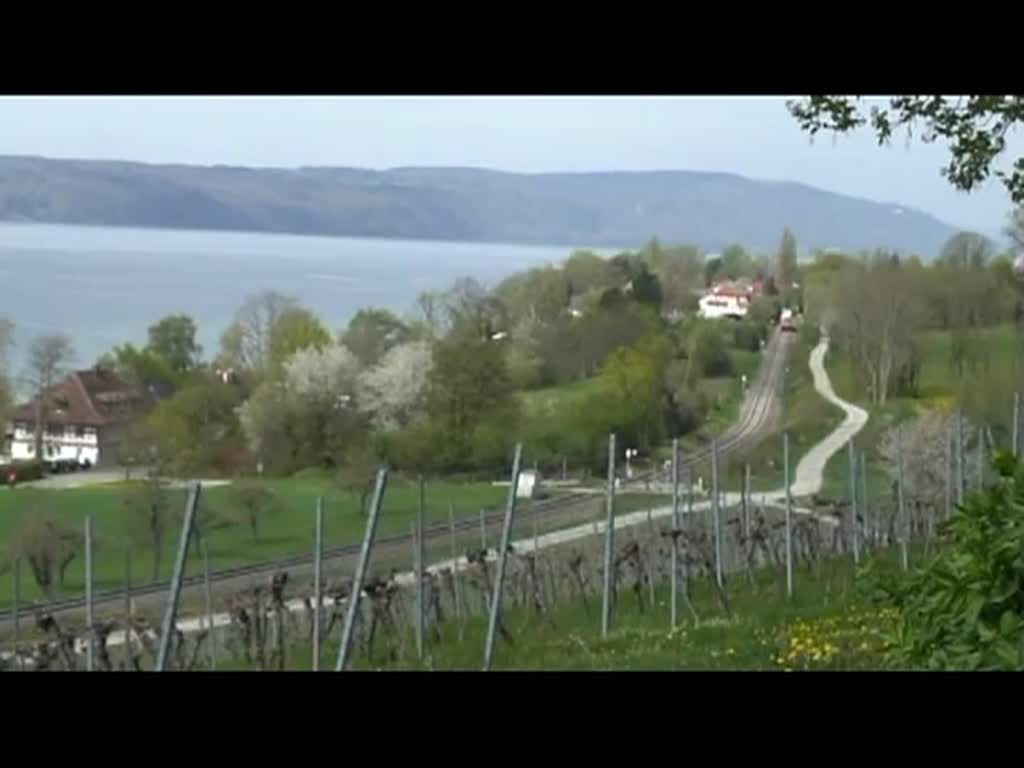 Blick am 27.4.2012 von der Klosterkirche Birnau am Bodensee auf die Strecke der  Bodensee-Gürtelbahn .