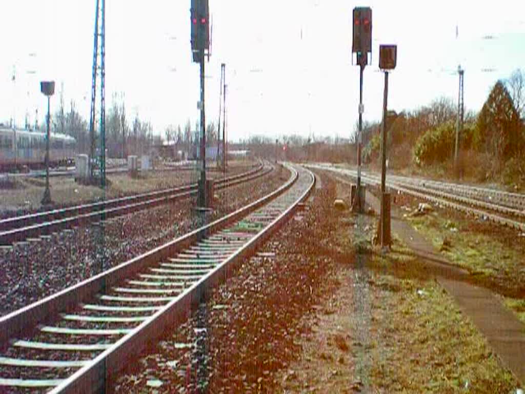 BR 101 082-8 mit einem IC nach Hamburg,fhrt in Rastatt ein.24.01.2009 Videolnge 0:55min.