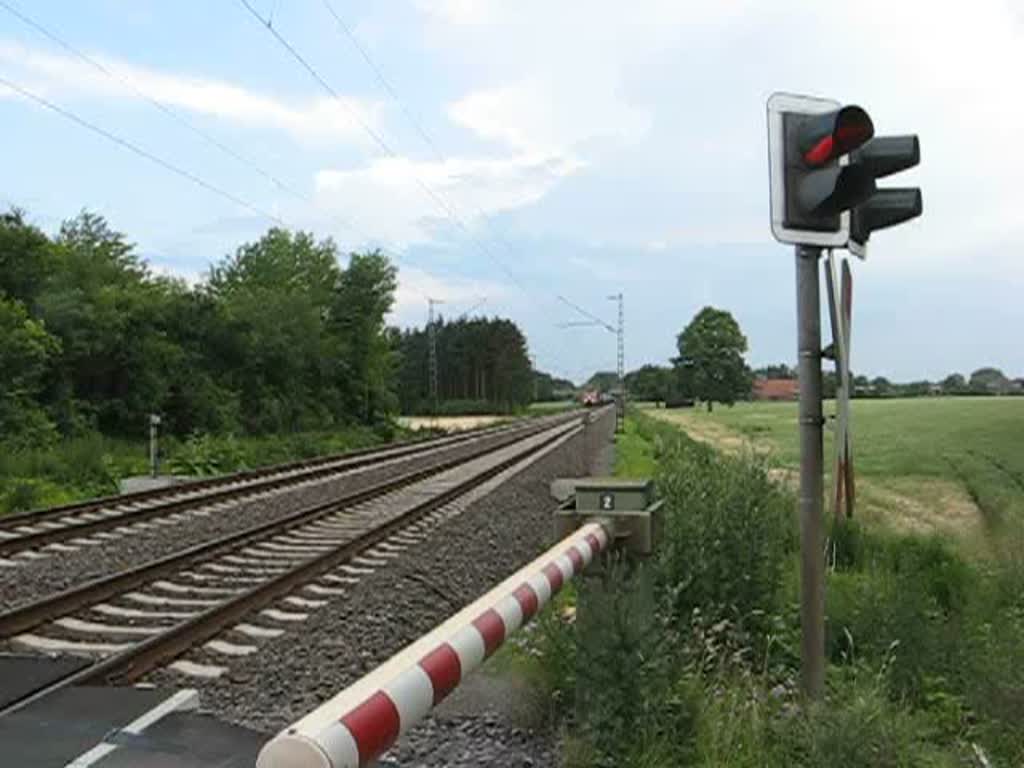 Br 185 337-3 mit Container und Auflieger zwischen Dlmen und mnster, am 26.06.09