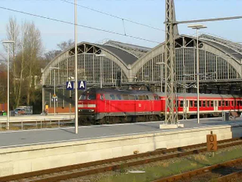 BR 218 458-8 -DB AG- zieht RE 21619 von Kiel Hbf kommend aus Lbeck Hbf nach Bad Kleinen 14.12.2008]