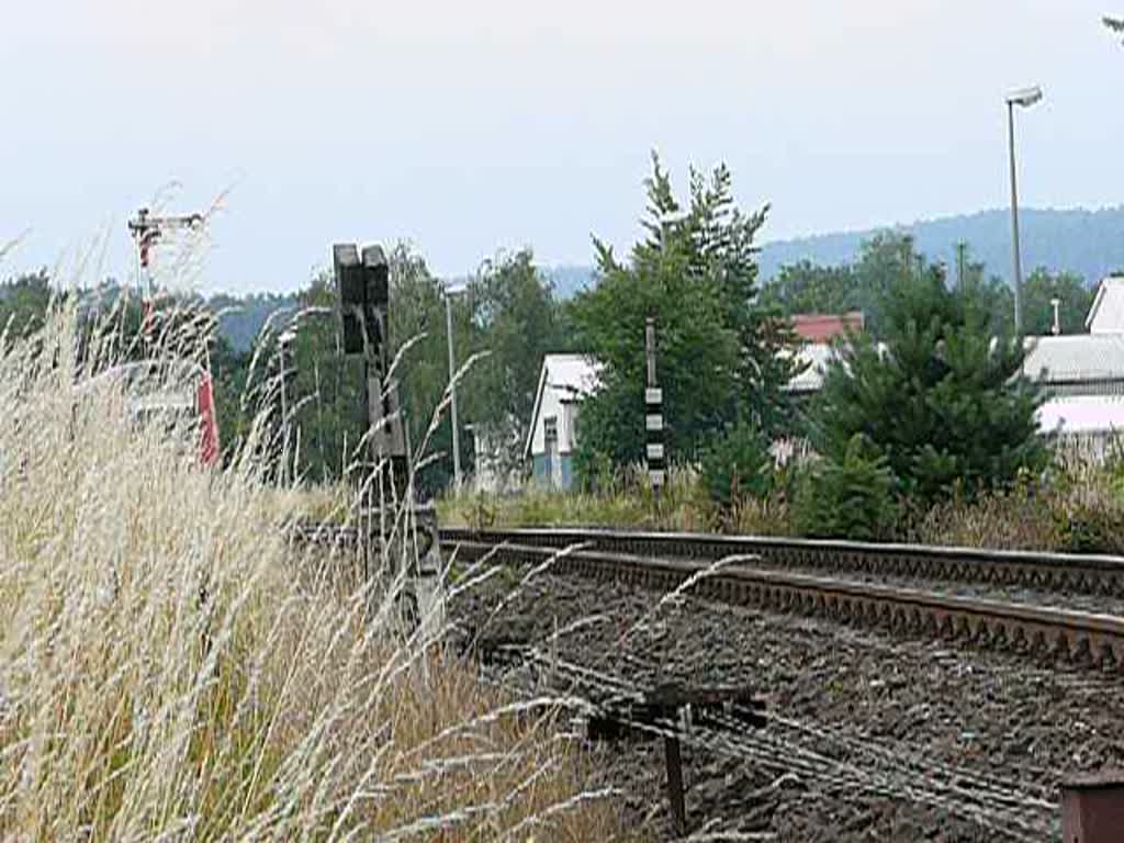 Br 612 xxx-x fhrt mit RE kommend aus Neuenmarkt Wirsberg in Bindlach bei Bayreuth ein! Aufnahmedatum: 16.07.2008