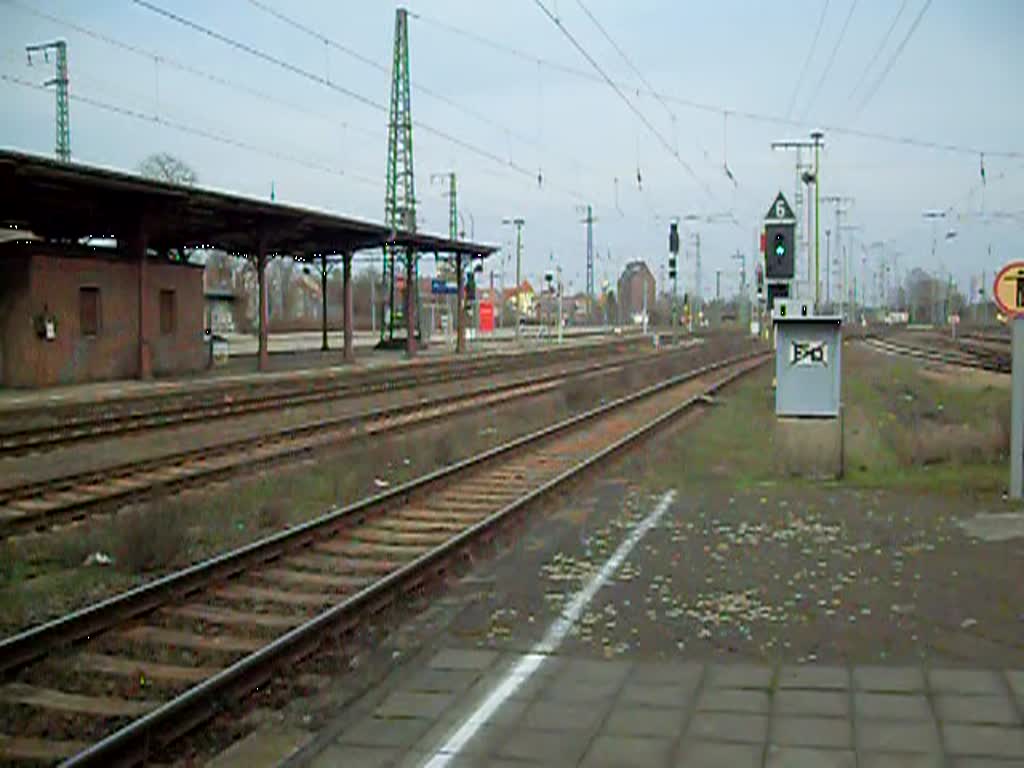 Containerzug hat Ausfahrt in Richtung Magdeburg