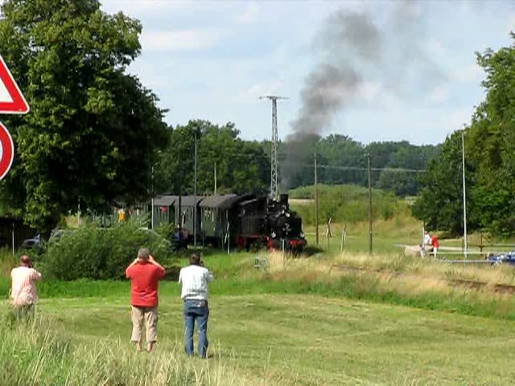 Dampflok BR 91 134 -DR- fhrt mit Sonderzug der MEF aus Haltepunkt Holdorf aus 30.08.2009