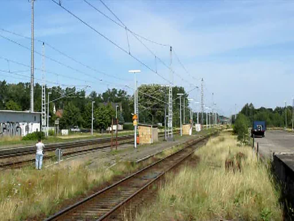 Dampflok BR 91 134 -DR- mit  ihrem  Sonderzug der MEF hat Einfahrt im Haltepunkt Rastow 01.08.2009