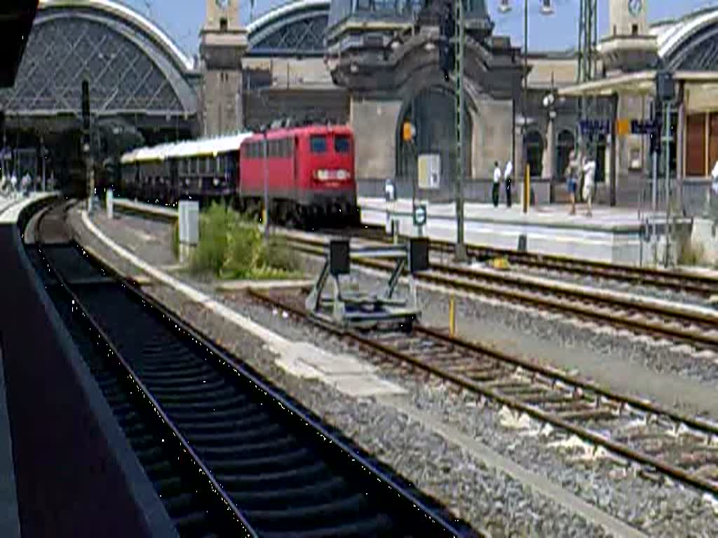 Der Orientexpress bei seiner Ausfahrt im Dresdner HBF.
Mit ihm macht sich auch die Knödelpresse auf den weg
12.07.10