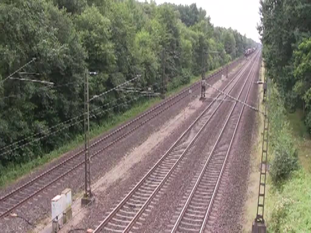 DGS 69428 (Passau Grenze–Hamburg-Waltershof, boxXpress) und DGS 95405 (Lübeck-Skandinavienkai–Krefeld-Uerdingen, ERS) am 15.07.2014 zwischen Lauenbrück und Tostedt