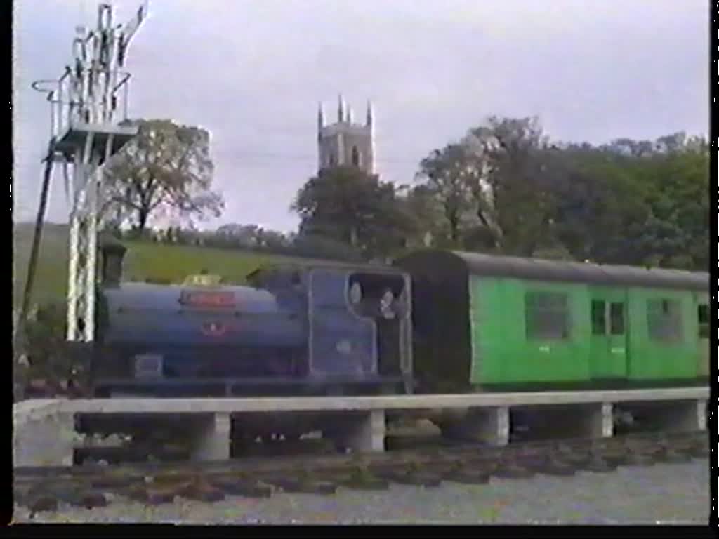 Die Dampflokomotive Nr. 3  der Guinness Brauerei wurde von 1989 bis 1996 bei der Downpatrick & Ardglass Railway eingesetzt. Die Museumsbahn habe ich am 15. Mai 1990 besucht.