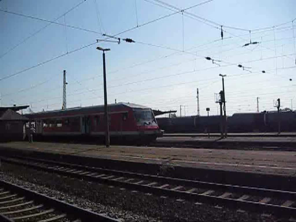 Die RB 16325 nach Halle verlsst am 22.5.10 den Bahnhof Grokorbetha. Hinten schob eine 143.