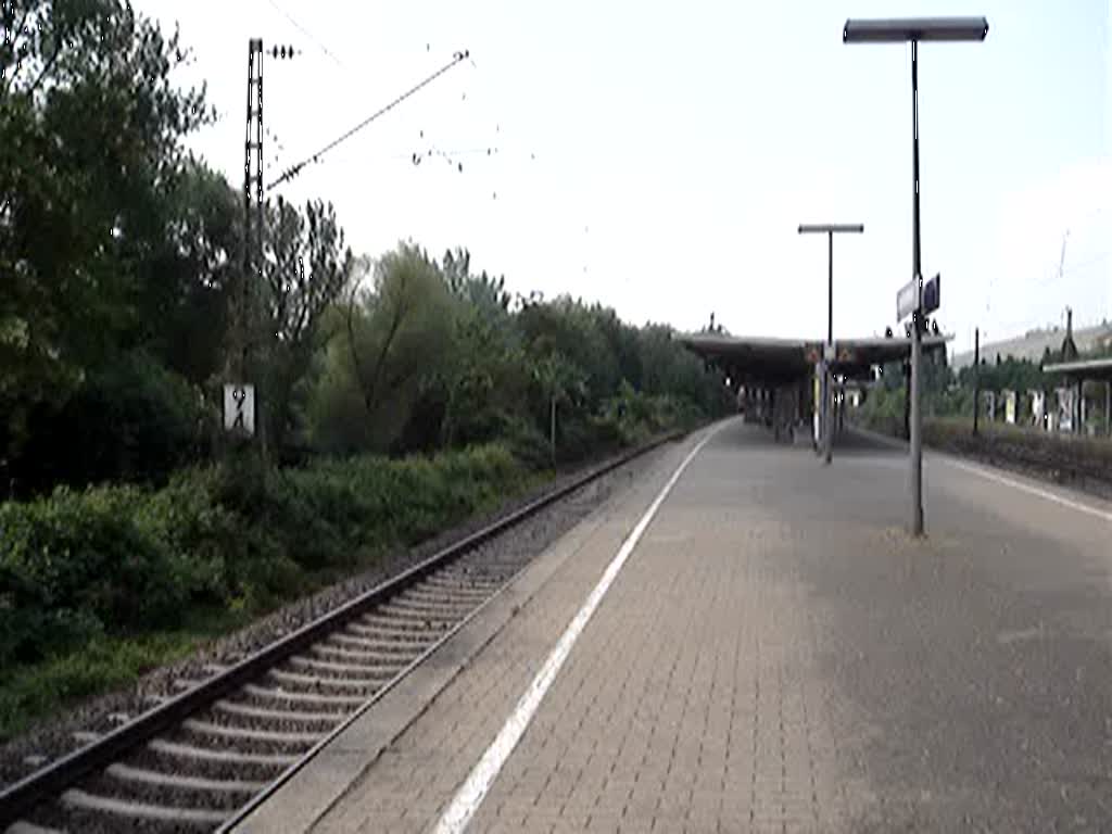 Dieser RE-Zug fuhr am 29.04.07 mit ca. 120 km/h durch den Bahnhof von S-Obertrkheim.