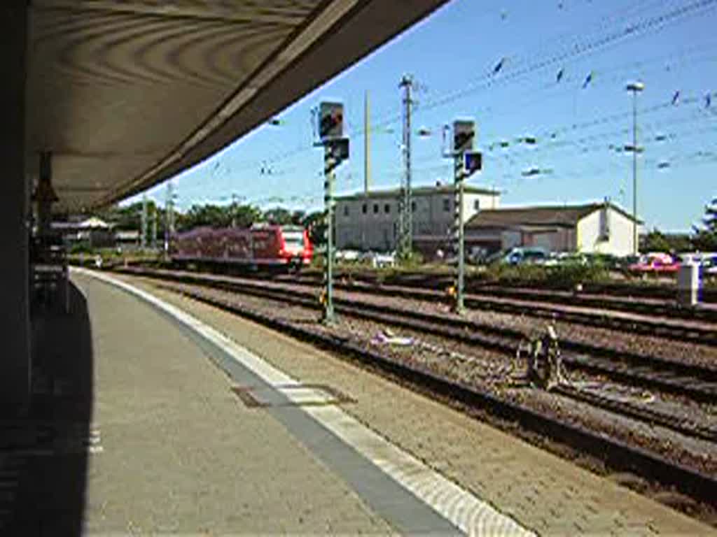 Dieses Video stammt vom Saarbrcker-Hauptbahnhof und zeigt einen gerade ankommenden Regional-Express.