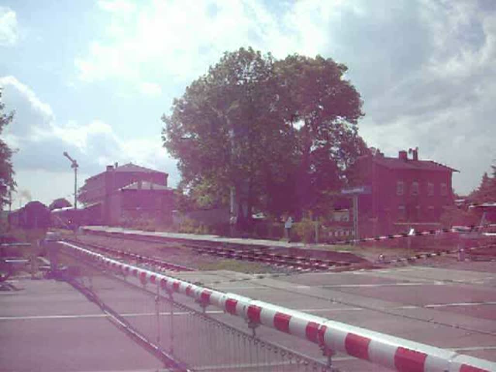 Doppelausfahrt aus Bahnhof Klostermansfeld. 24.05.09