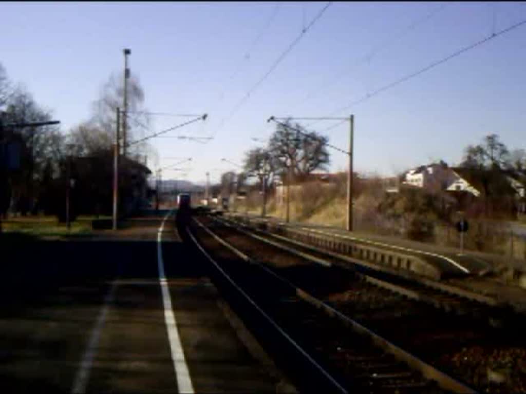 Doppeltraktion Br 611 als IRE Basel Bad Bf - Ulm Hbf in Gottmadingen am 08.02.08.