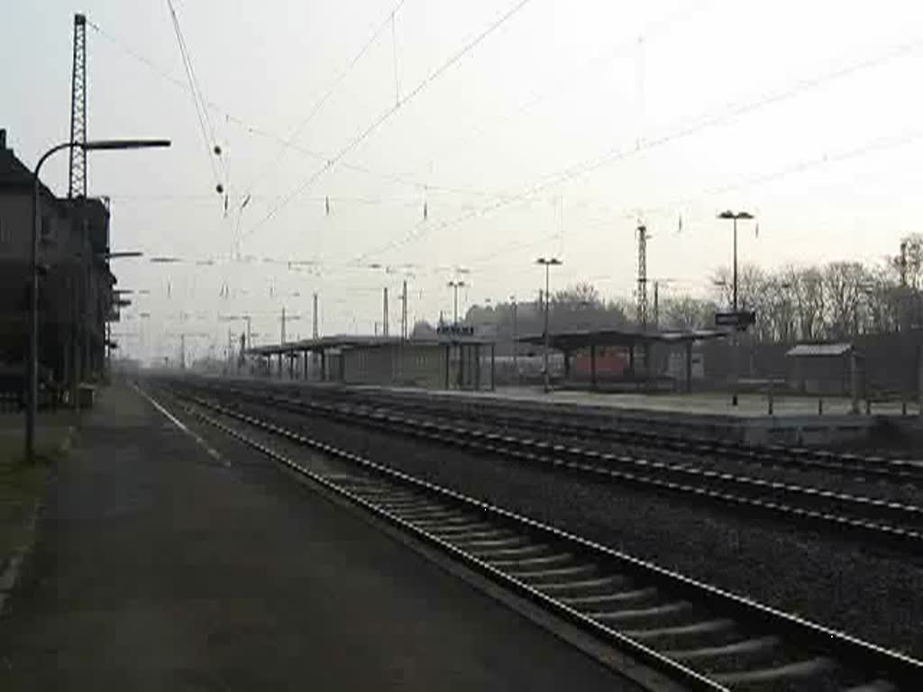 E18 047 mit ihrer Sonderfahrt von Gttingen nach FFM Flughafen in voller Fahrt durch Eichenberg am Morgen des 04.04.2009. Gru an den Tf!
