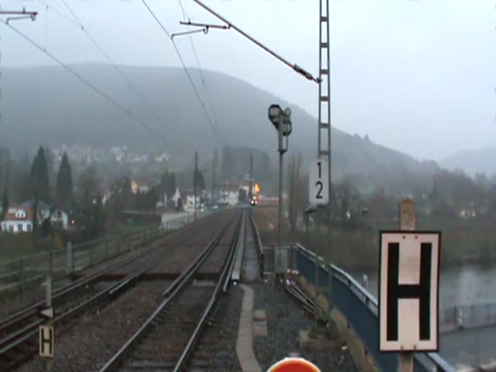 Ein BR 425 in Neckargemnd Altstadt am 17.03.11