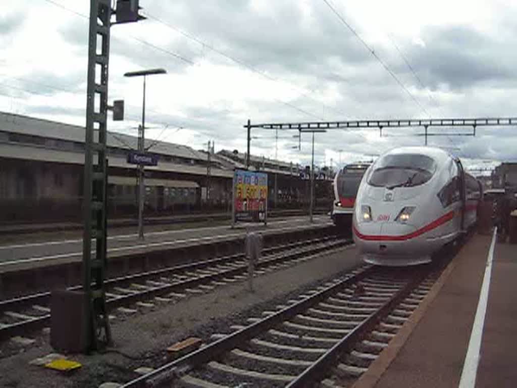 Ein FLIRT der SBB Deutschland bei der Abfahrt, Ziel ist Engen.
Konstanz, 19.04.08
