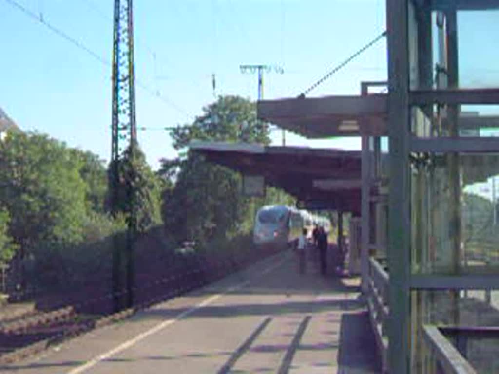 Ein ICE3 (Br 403) aus Dortmund Hbf nach Mnchen Hbf durchfhrt Kln-West.