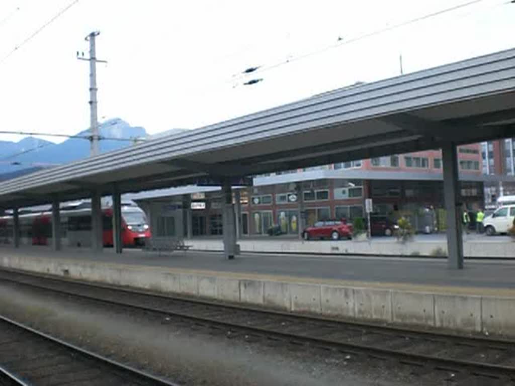 Ein BB Talent 4024 fhrt als R 5144 nach Kufstein aus dem Innsbrucker Hbf aus.
21.9.2008