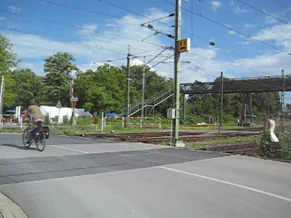 Ein Seehas Triebzug fhrt aus der Abstellanlage in den Bahnhof Konstanz. 19. Juli 2008