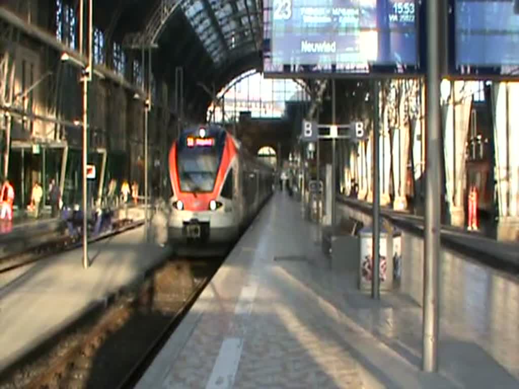 Ein Stadler Vias FLIRT in Frankfurt am Main Hbf am 30.01.11