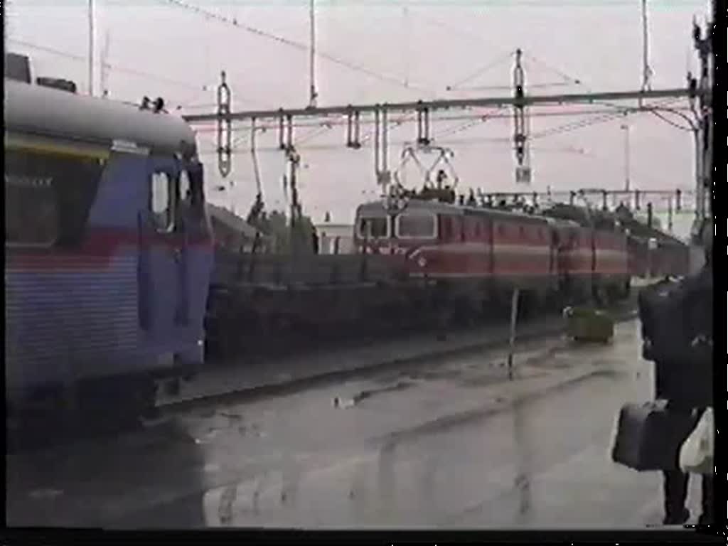 Ein X12 verlt am 5. September 1992 bei strmenden Regen Boden in Richtung Lule.